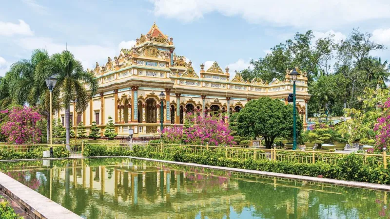 Dolu Dolu Kızıl Nehir'den Mekong'a Vietnam Rotası Turu Thy İle Ekstra Turlar Dahil / 8 Gece Otel Konaklamalı / İstanbul Çıkışlı / 2027
