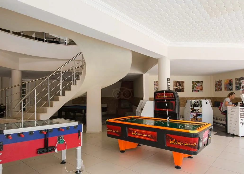Nicholas Park Hotel