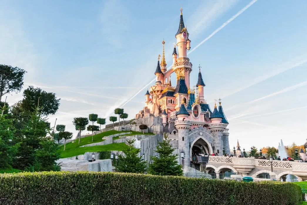 Paris ve Disneyland Özel Turu Pegasus ile / 4 Gece Otel Konaklamalı / İstanbul Çıkışlı / 2027