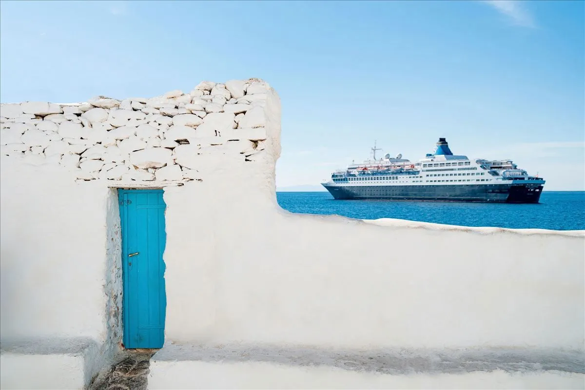 Selectum Blu ile Yunan Adaları Turu / 4 Gece Konaklamalı / Çeşme Çıkışlı / 2027