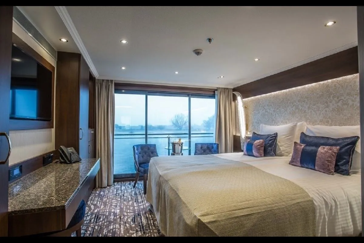 Viva Enjoy ile Tuna Nehri'nde Noel Pazarları Turu THY ile / 5 Gece Konaklamalı / İstanbul Çıkışlı