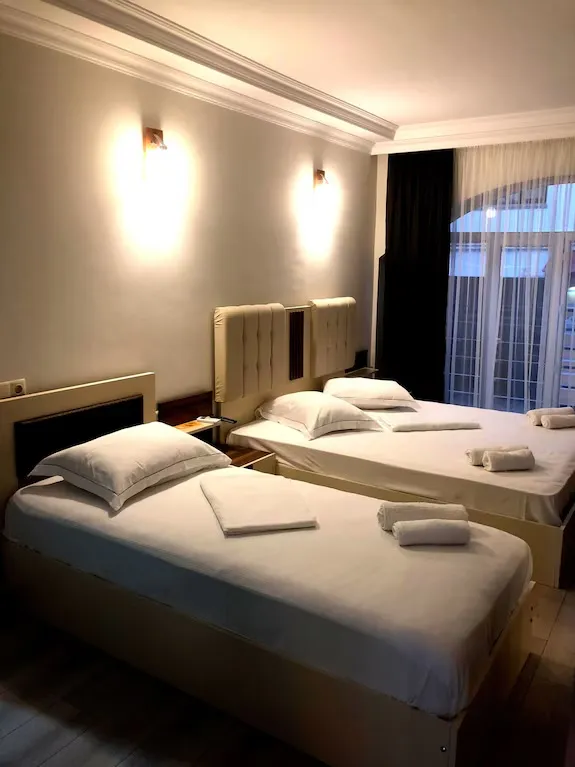 Aristocrat Hotel