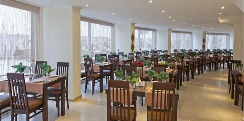 Arabella World Hotel