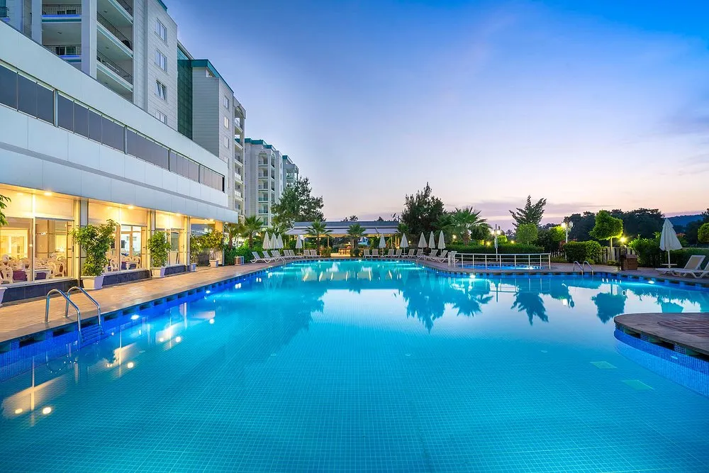 Modern Saraylar Luxury Hotel