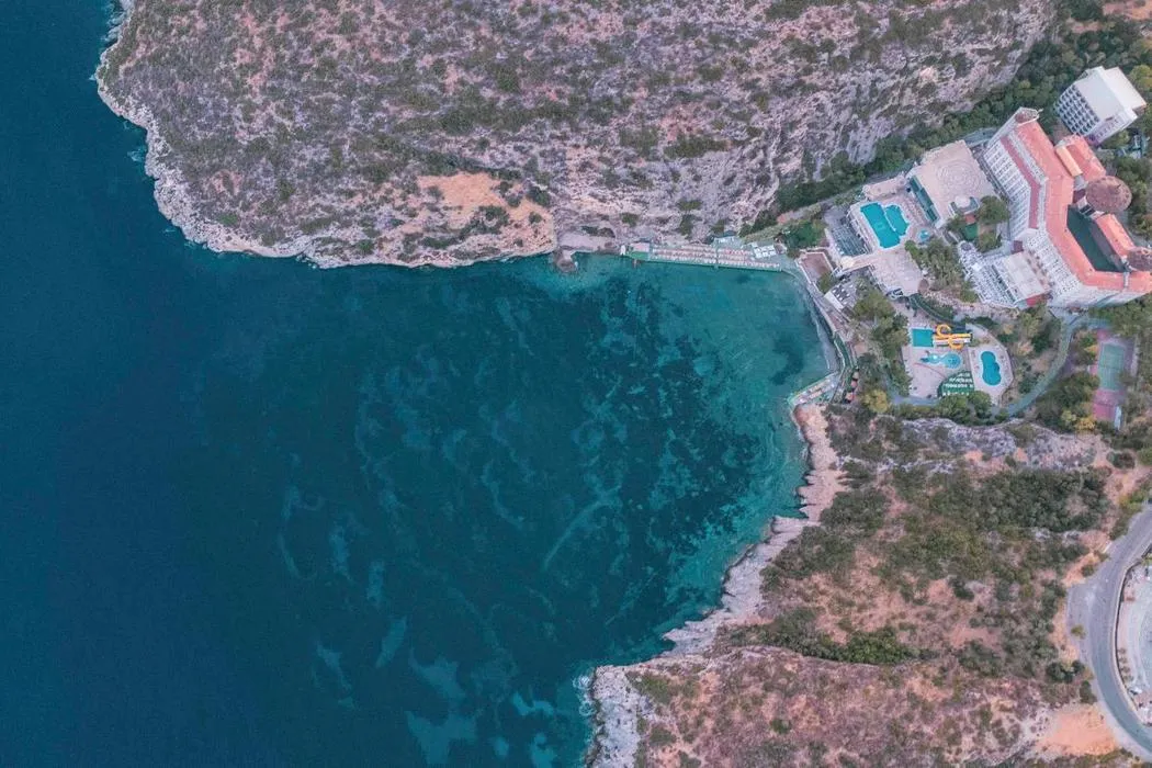 Ladonia Hotels Adakule