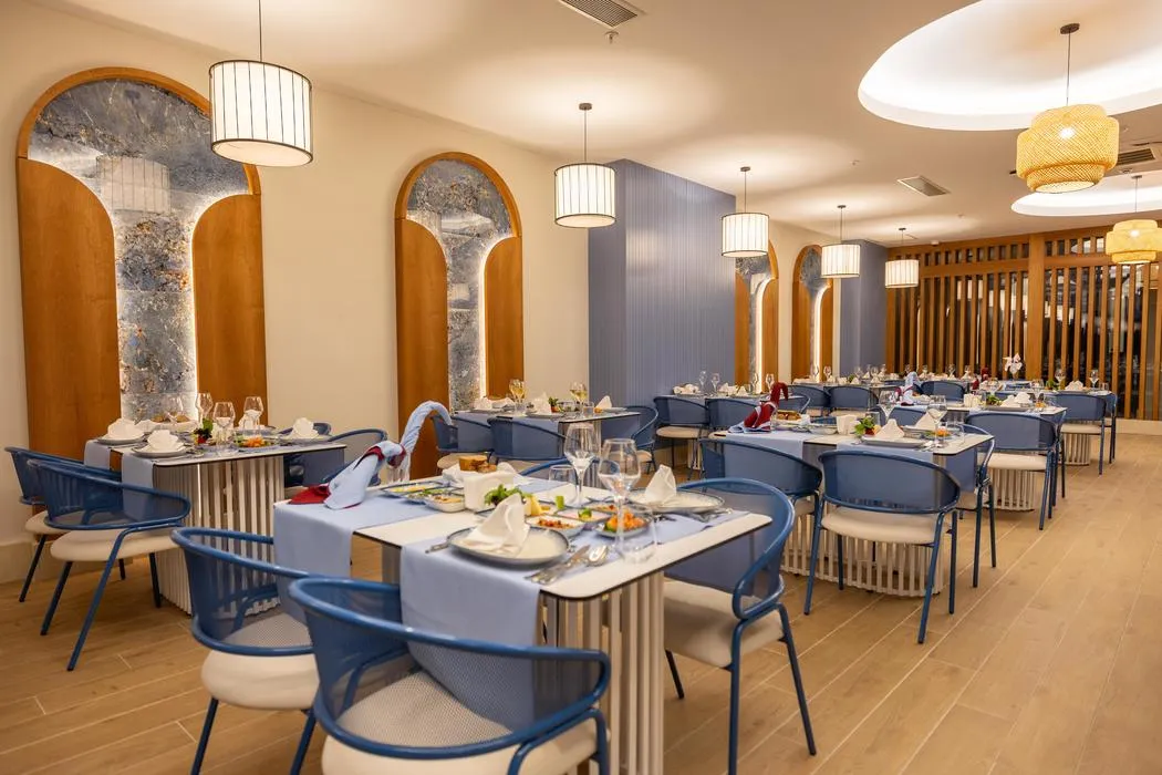 Side Moon Palace Hotel