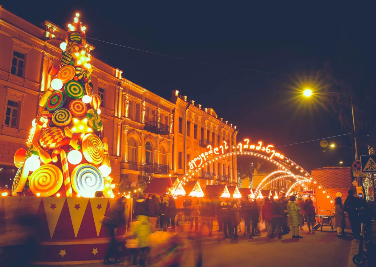 Uçaklı Batum Tiflis Noel Pazarları Turu / 3 Gece Otel Konaklamalı / İstanbul Çıkışlı