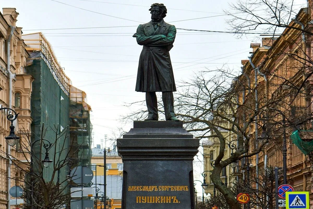 Kral ve Kraliçe St. Petersburg Moskova Turu THY ile / 5 Gece Otel Konaklamalı / İstanbul Çıkışlı / 2027