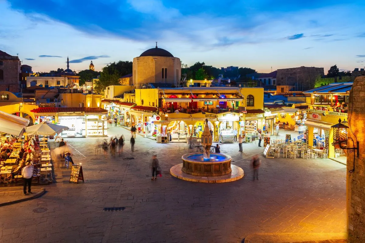 Rodos Adası Turu Feribot ile / 4 Gece Otel Konaklamalı / Muğla Çıkışlı