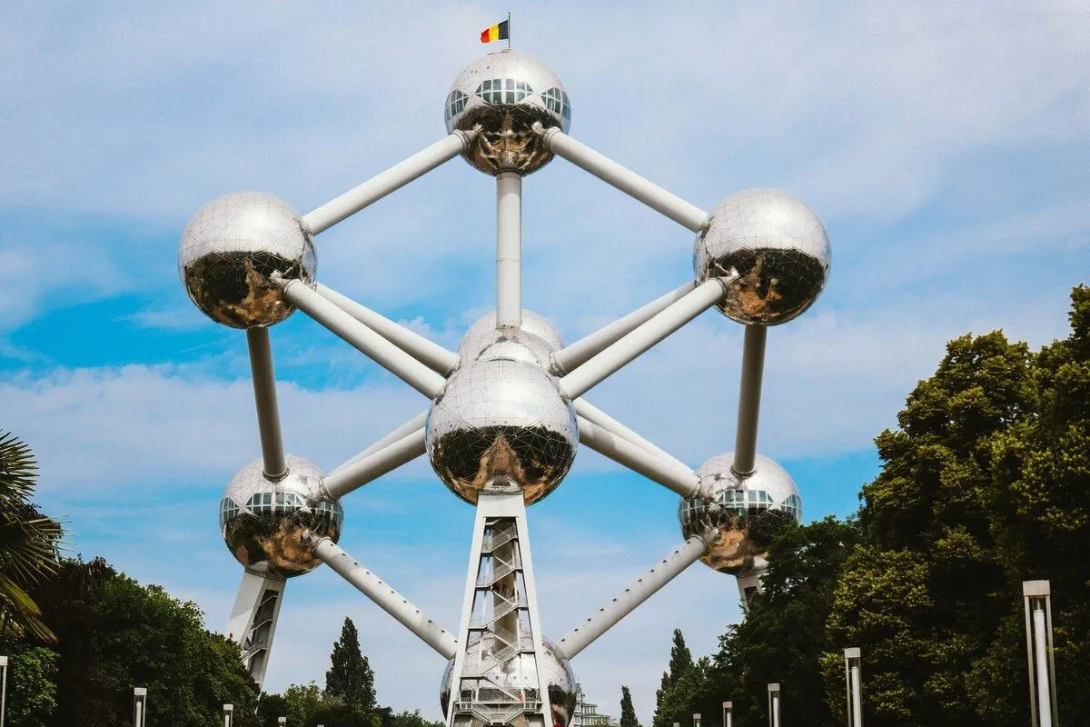 Benelüks Paris Turu Pegasus ile Yaz Dönemi / 7 Gece Otel Konaklamalı / İstanbul Çıkışlı / Brüksel Gidiş / 2027