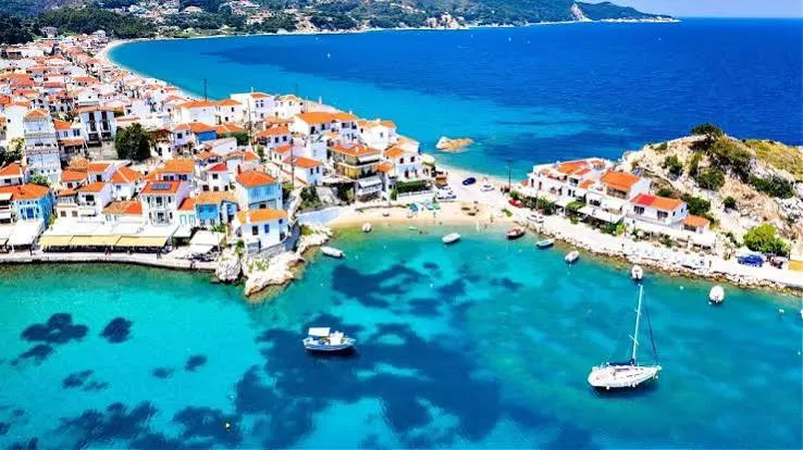 Samos Adası Turu Feribot ile / 3 Gece Otel Konaklamalı / Kuşadası Çıkışlı
