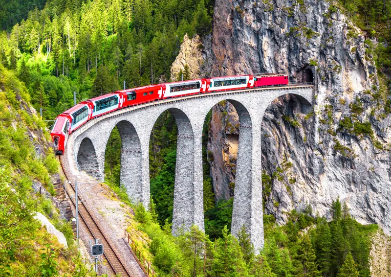 Bernina Treni Ve Hallstatt İle Bir Avrupa Masalı Turu Thy İle / 4 Gece Otel Konaklamalı / İstanbul Çıkışlı / Stuttgart Gidiş