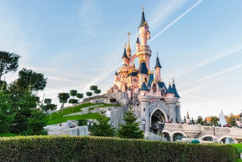 Paris ve Disneyland Turu Pegasus Hava Yolları ile Sömestir Özel / 4 Gece Otel Konaklamalı / İstanbul Çıkışlı