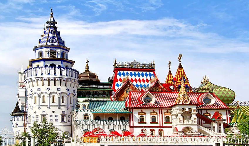 Rusya Moskova ve St. Petersburg Turu THY ile Ekstra Turlar Dahil / 4 Gece Otel Konaklamalı / İstanbul Çıkışlı