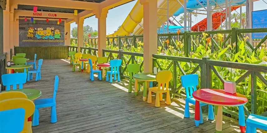 Crystal Tat Beach Golf Resort & Spa