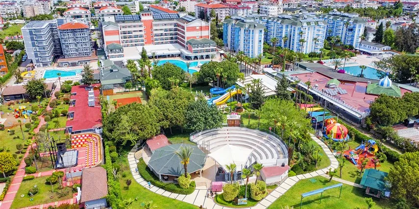 İnsula Resort & Spa
