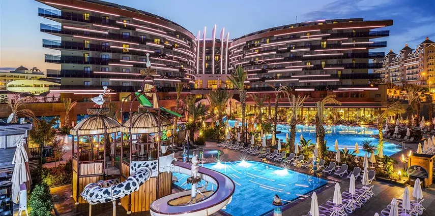 Kirman Calyptus Resort