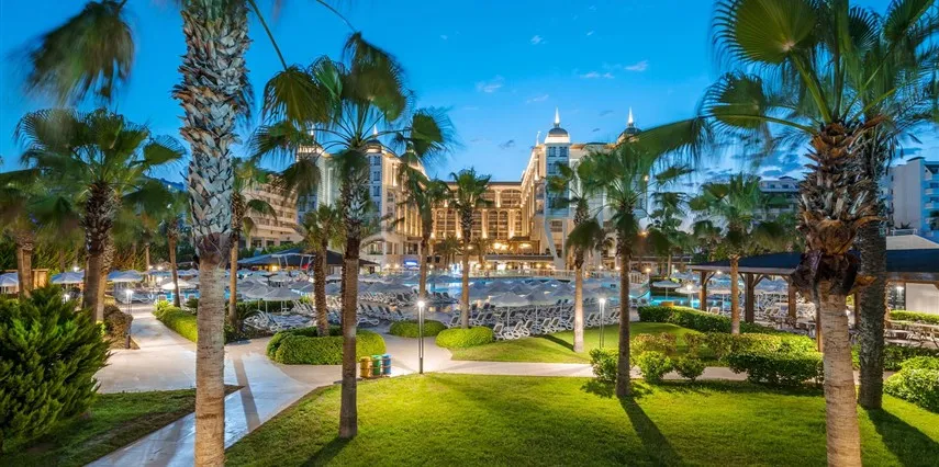 Kirman Sidera Luxury & Spa