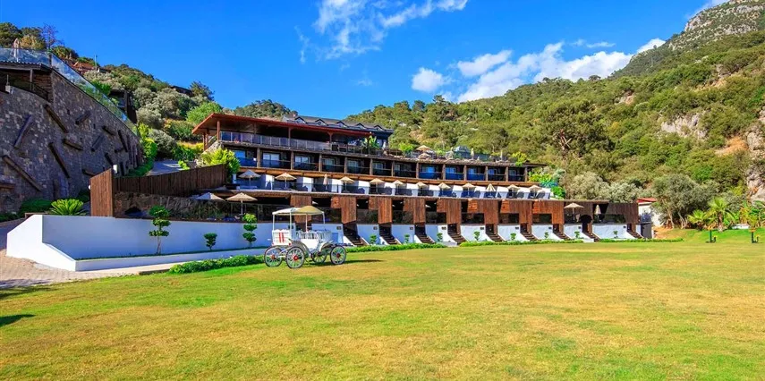 Manaspark Deluxe Hotel