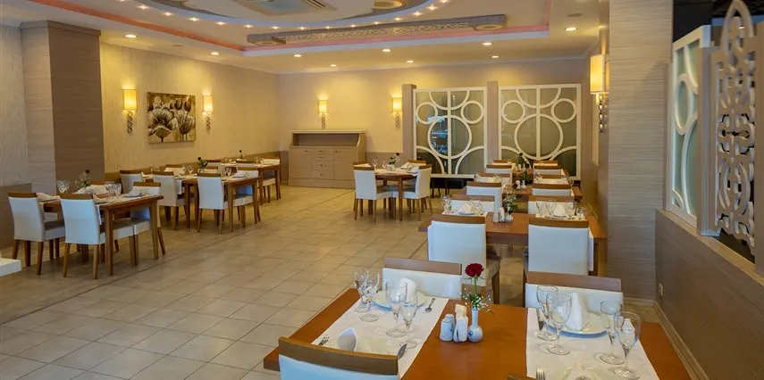 Titan Select Hotel