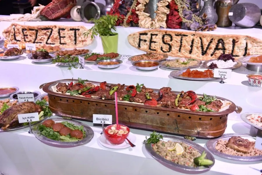 Adana Lezzet Festivali ve Tarsus Turu 1 Gece 2 Gün
