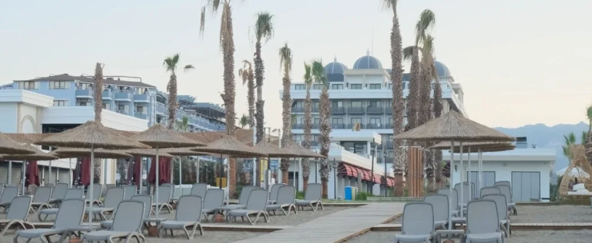 Serenity Queen Hotel