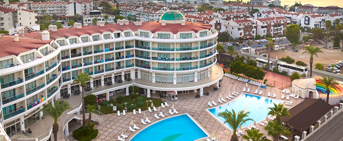 Pineta Park Deluxe Hotel 