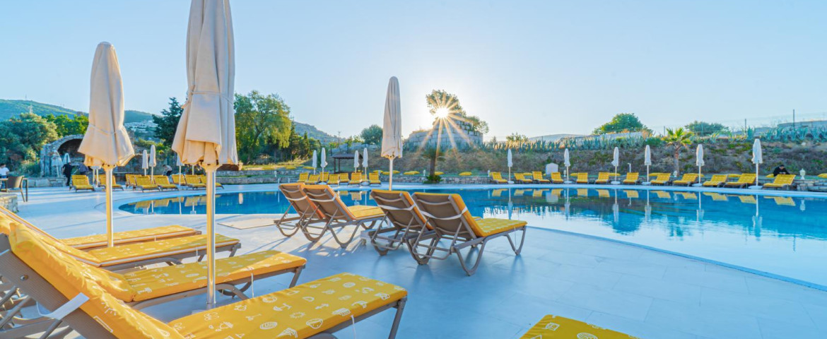 Alexander Resort Hotel