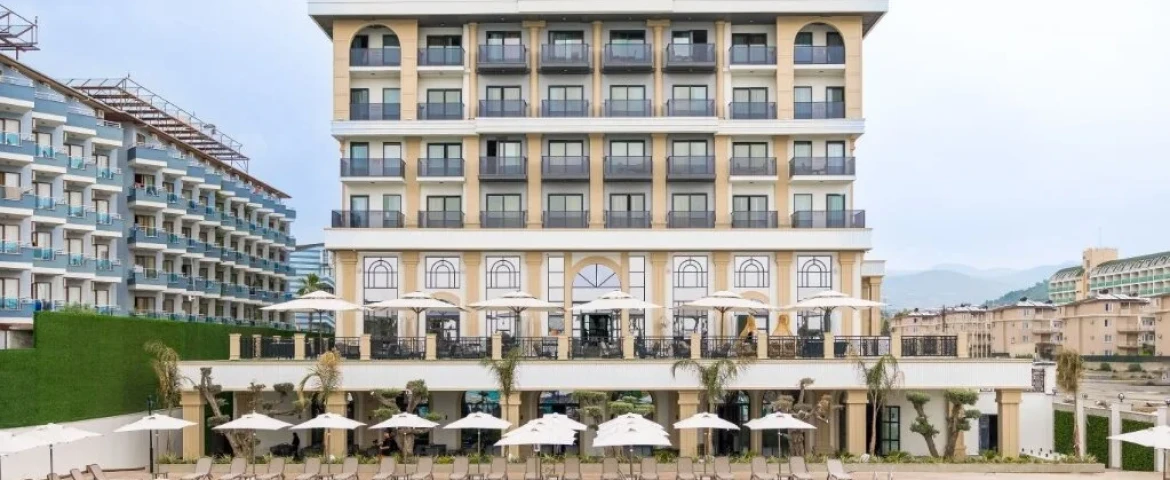 Serenity Queen Hotel