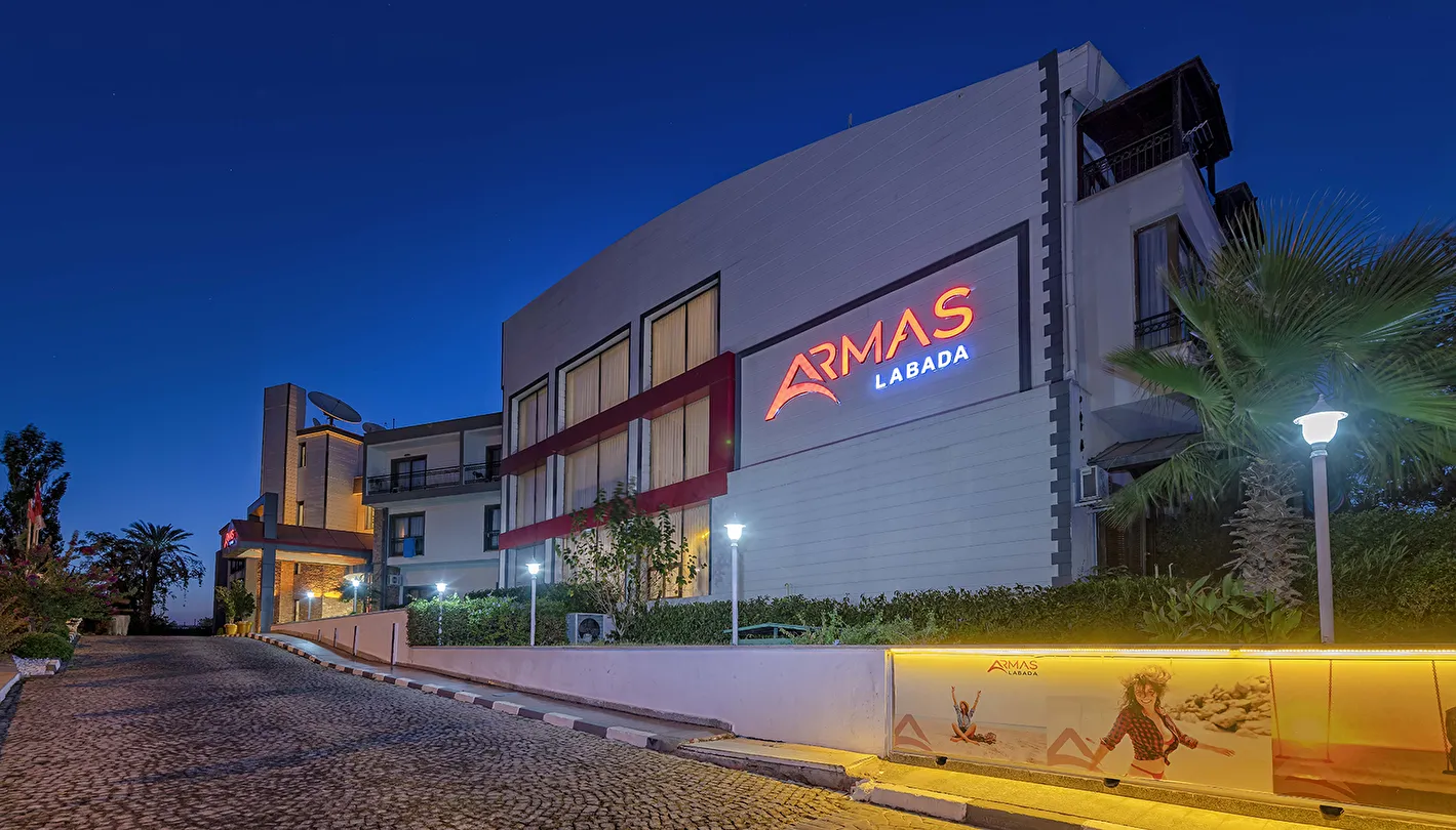 Armas Labada Hotel