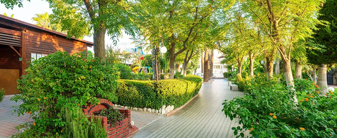 Aydınbey Famous Resort Hotel
