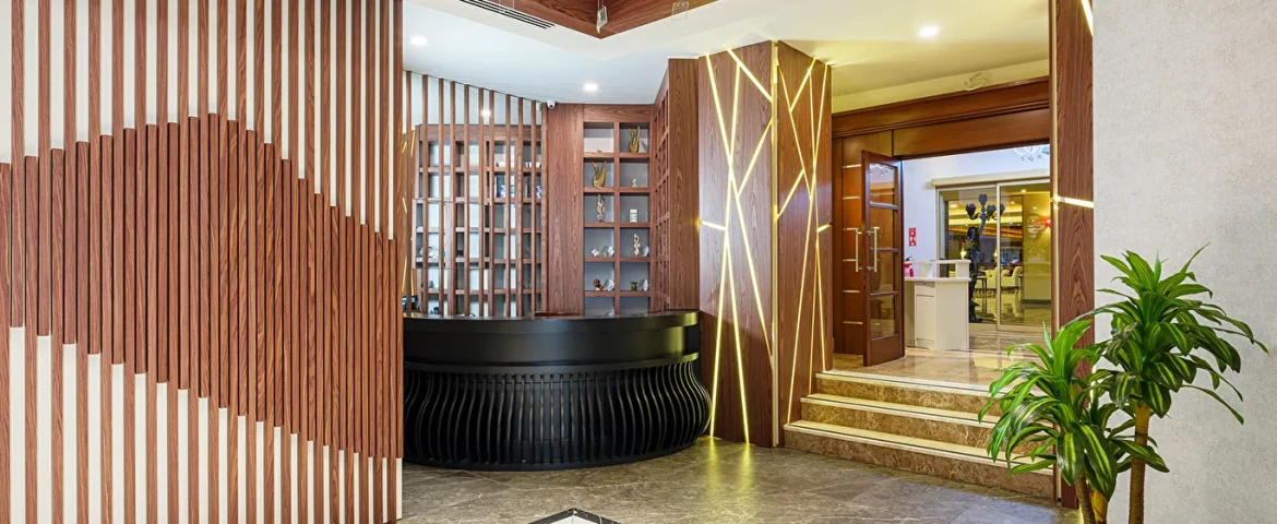 Aydınbey Famous Resort Hotel