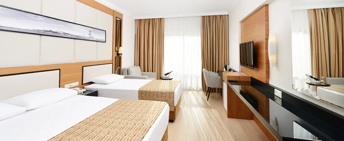 Aydınbey Famous Resort Hotel