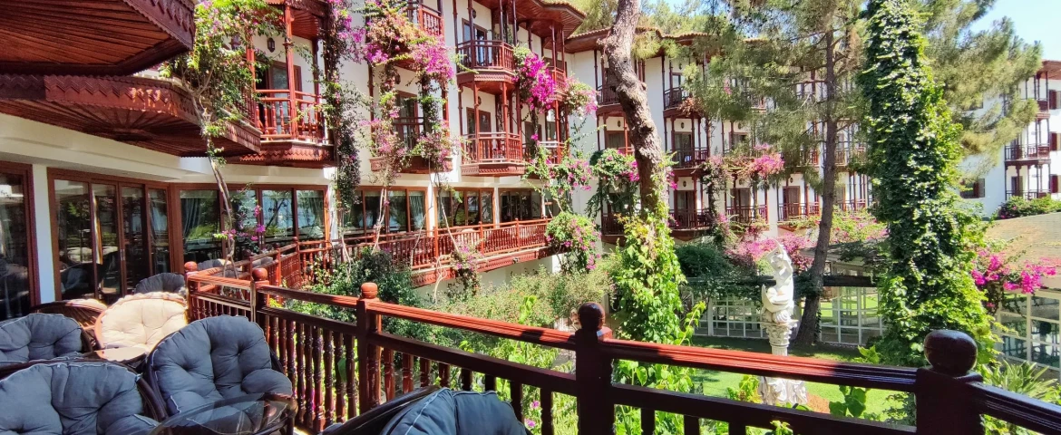 letoonia hotel