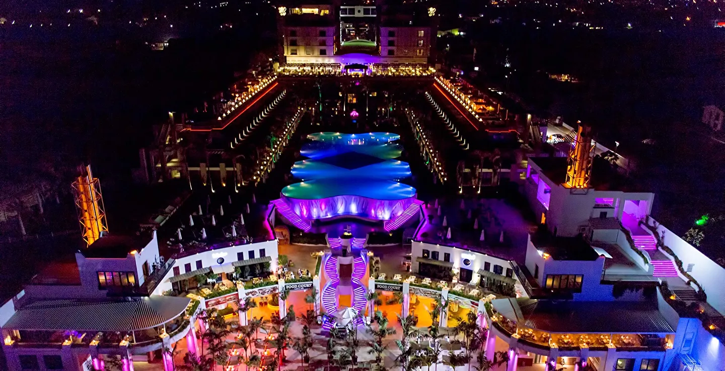 Cratos Premium Hotel Casino & SPA