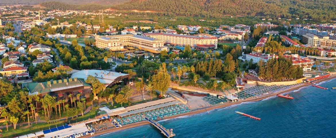 Crystal De Luxe Resort & Spa