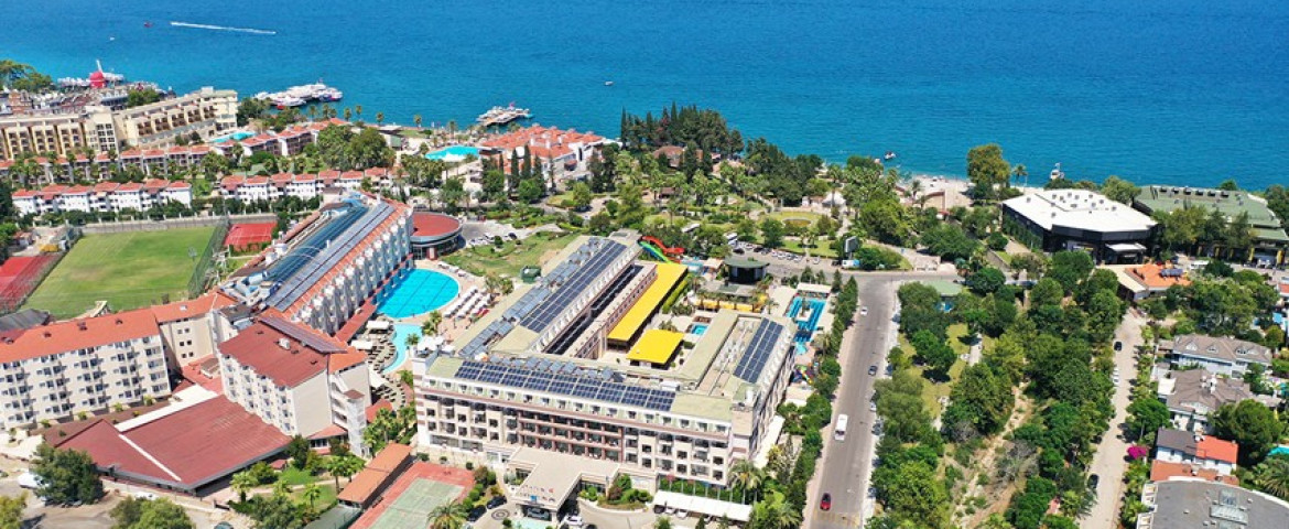 Crystal De Luxe Resort & Spa