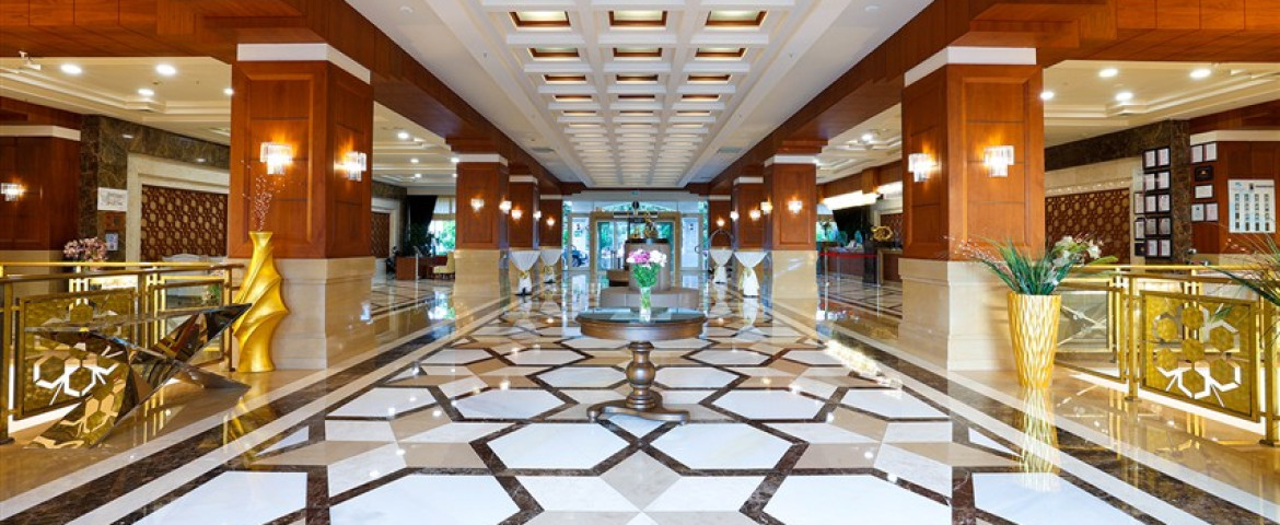 Crystal De Luxe Resort & Spa