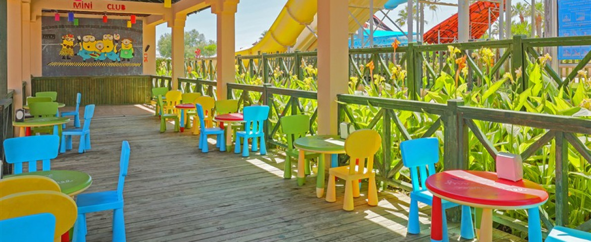 Crystal Tat Beach Golf Resort & Spa