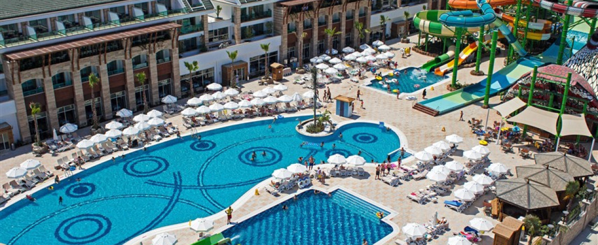 Crystal Waterworld Resort & Spa