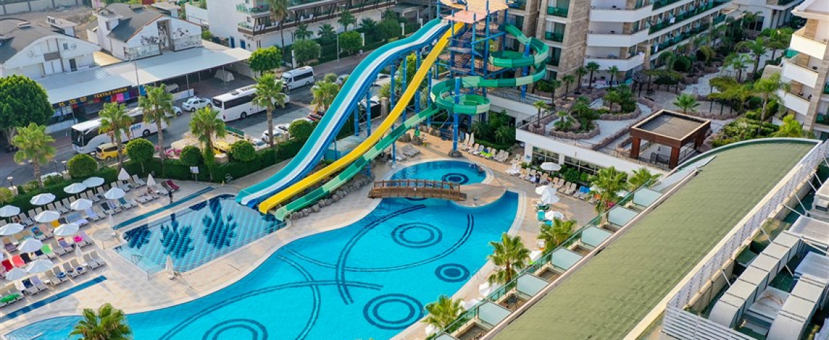 Crystal Waterworld Resort & Spa