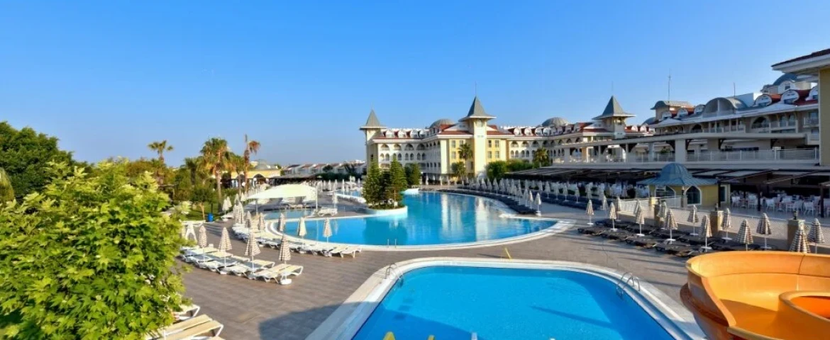 Side Star Resort Hotel