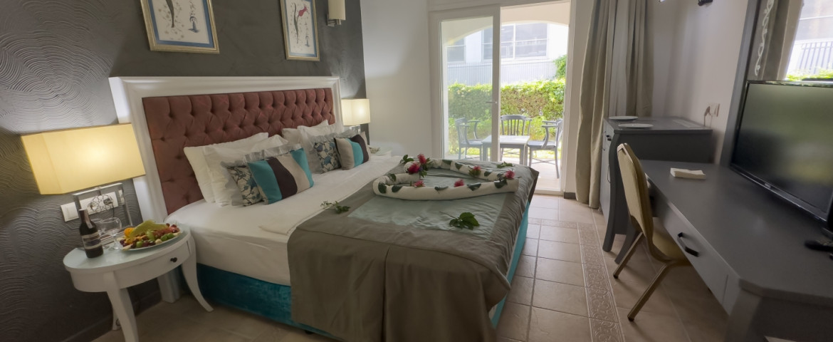 Tiana Beach Resort