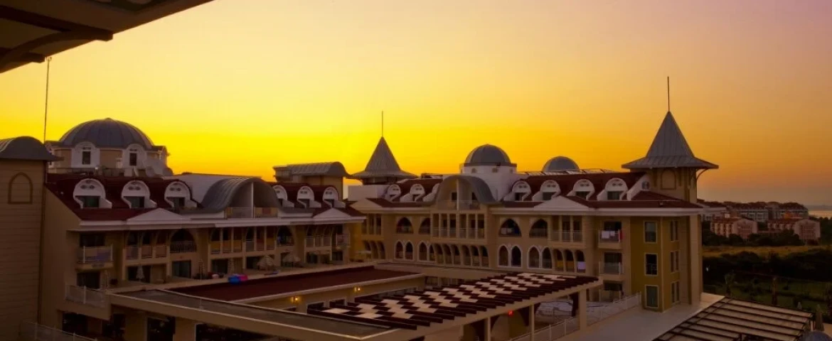 Side Star Resort Hotel