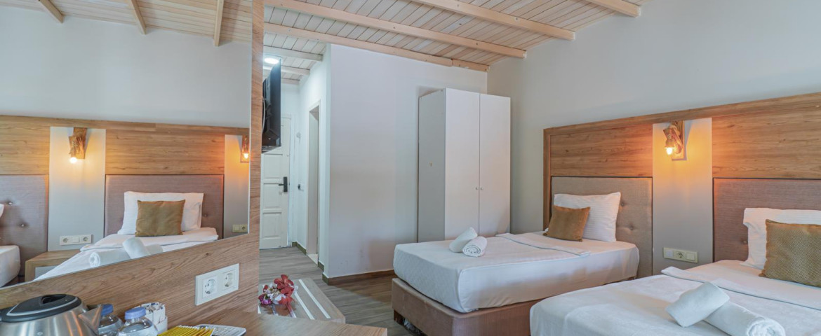 Alexander Resort Hotel