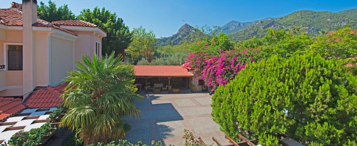 Perdikia Beach Hotel