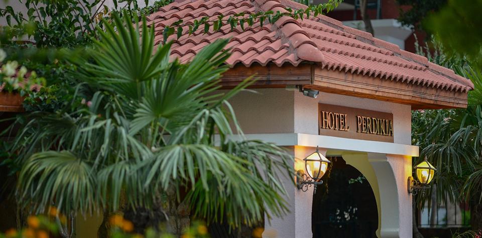 Perdikia Beach Hotel