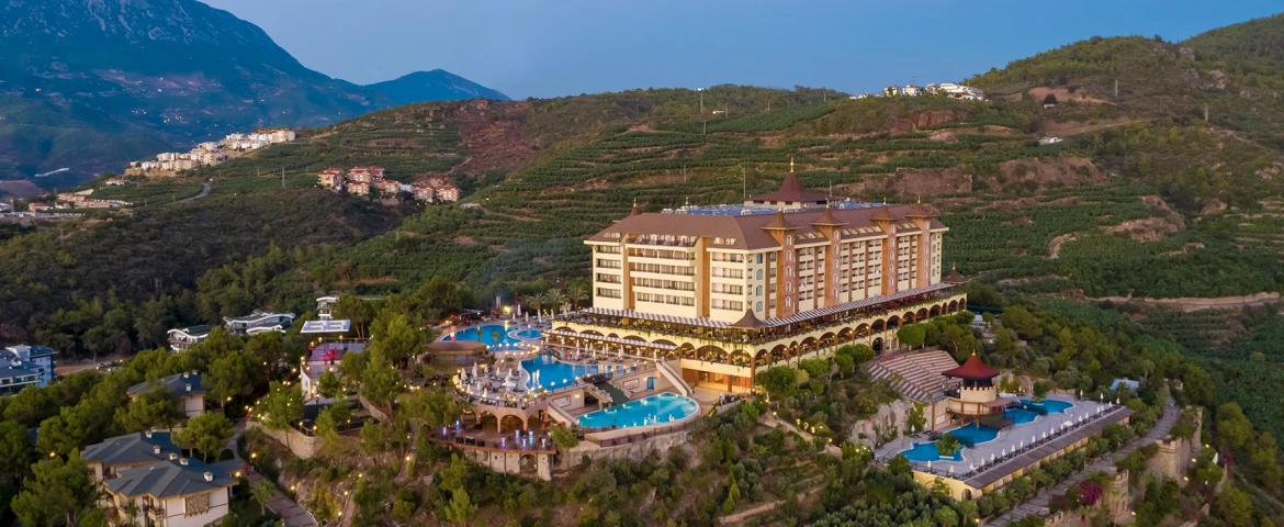 Utopia World Hotel