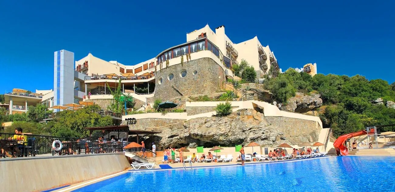 Golden Age Crystal Hotel
