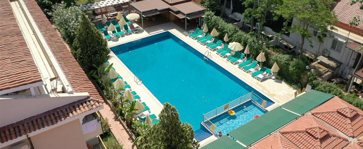 Perdikia Beach Hotel